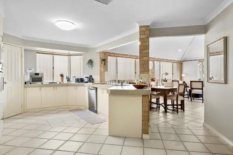 Fifth view of Homely house listing, 8 Beesley Court, Success WA 6164