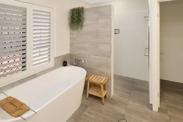Fifth view of Homely house listing, 2 Rosedale Court, Annandale QLD 4814