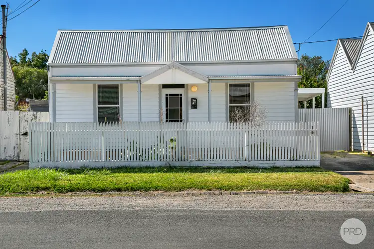 15 James Street, Golden Point VIC 3350