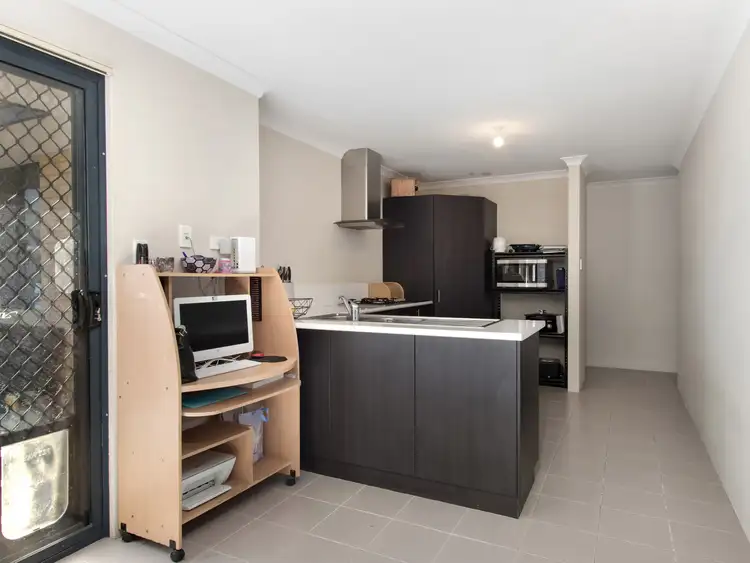 Fifth view of Homely unit listing, 4/213 Willmott Drive, Waikiki WA 6169