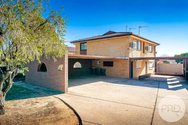 3/7B Henschke Avenue
