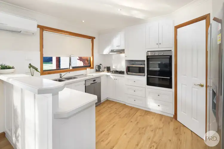 Fifth view of Homely house listing, 2 Heights Crescent, Ballarat North VIC 3350
