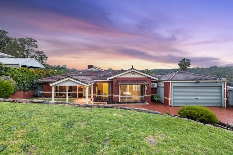 3 Looranah Street, Mount Nasura WA 6112
