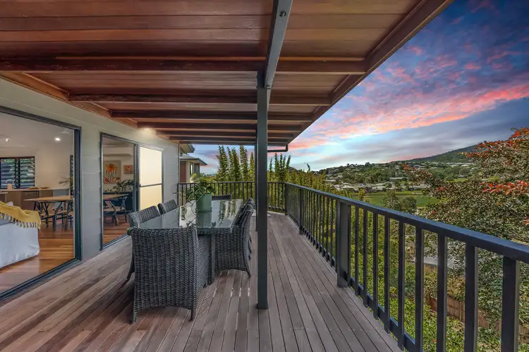 21 Daydream Court, Cannonvale QLD 4802