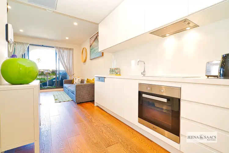 Sixth view of Homely apartment listing, 102/15 SMALL STREET, Hampton VIC 3188