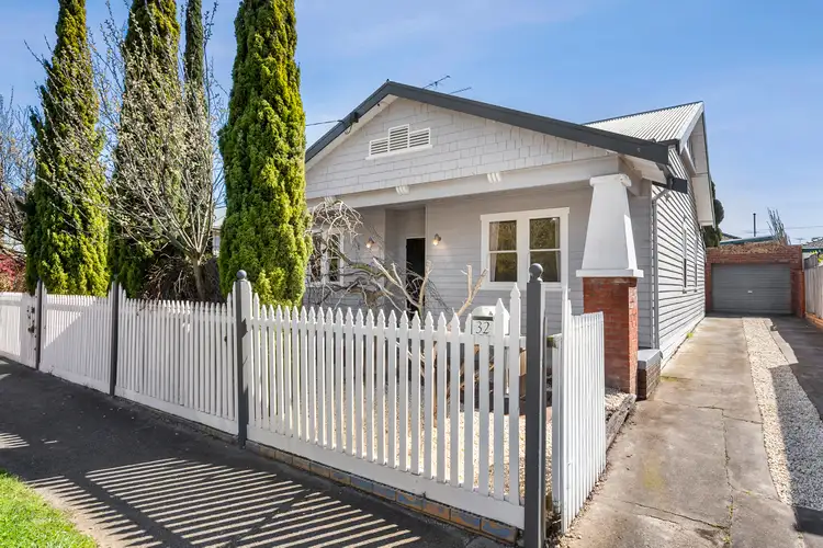 32 Bond Street, Newtown VIC 3220