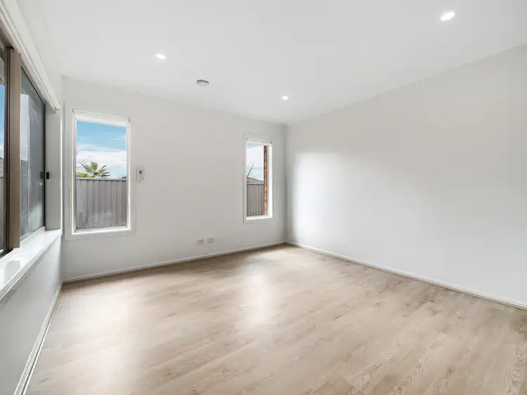 Sixth view of Homely house listing, 1 Maddock Drive, Cranbourne East VIC 3977