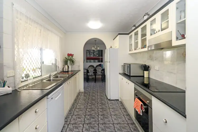 Fifth view of Homely house listing, 28 Hinchinbrook Drive, Thuringowa Central QLD 4817