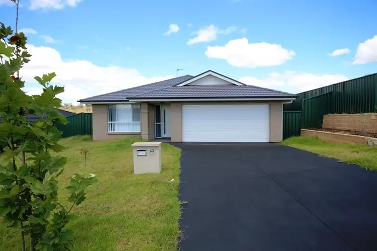 63 Henry Dangar Drive
