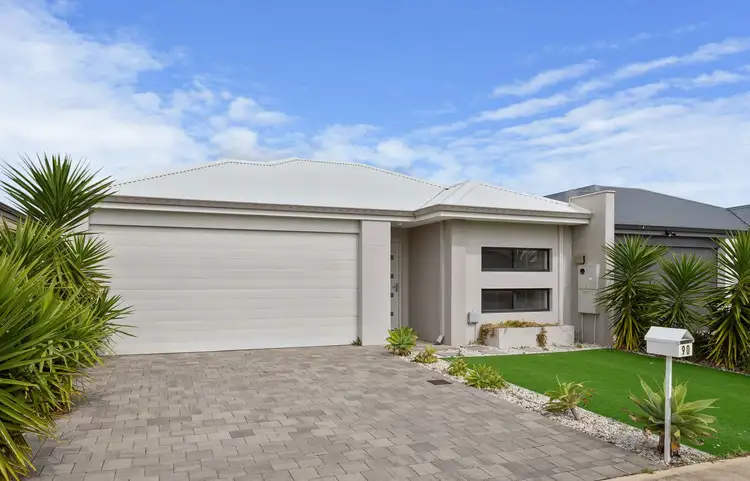 90 Gaebler Road, Hammond Park WA 6164