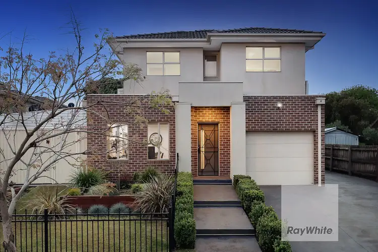 1/64 Sunset Boulevard, Jacana VIC 3047