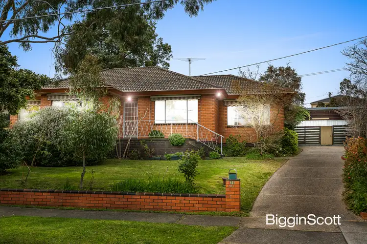 22 Fiander Avenue, Glen Waverley VIC 3150
