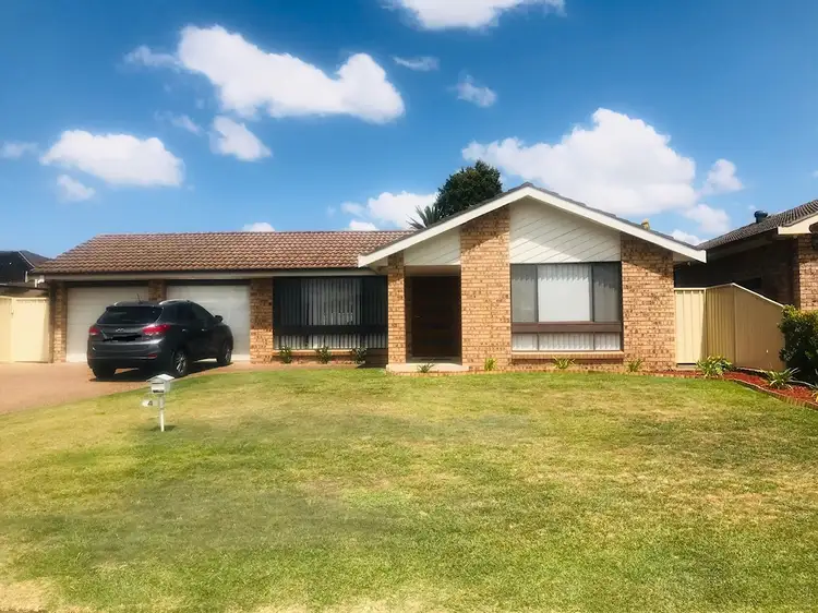4 Banbury Crescent