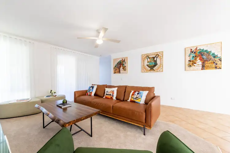 25 Parkside Circuit, Robina QLD 4226
