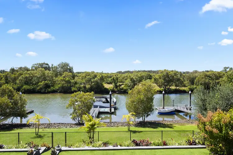40 Serenity Boulevard, Helensvale QLD 4212
