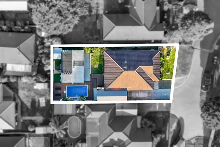 Second view of Homely house listing, 21 Edith Rise, Hampton Park VIC 3976