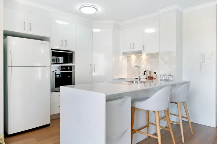 Fifth view of Homely apartment listing, 10/74-78 Thomas Drive, Chevron Island QLD 4217