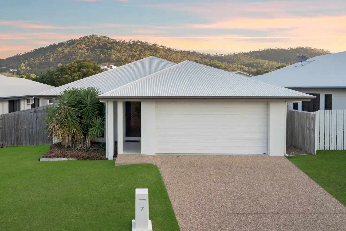 Main view of Homely house listing, 7 Tahlia Circuit, Mount Louisa QLD 4814