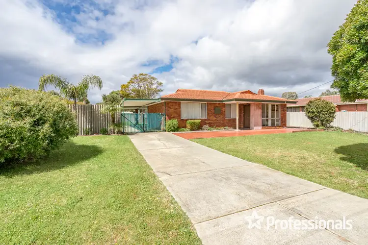 Second view of Homely house listing, 11 Redtingle Road, Camillo WA 6111
