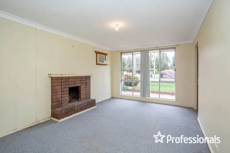 Fifth view of Homely house listing, 11 Redtingle Road, Camillo WA 6111