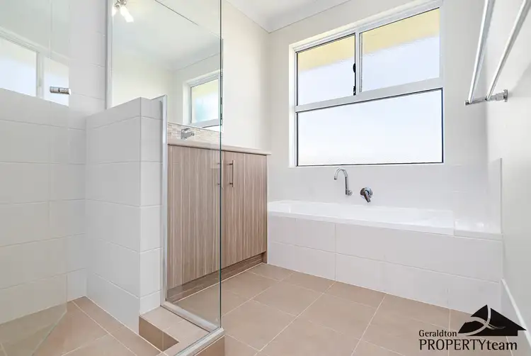 Seventh view of Homely house listing, 4 Bofey Close, Utakarra WA 6530