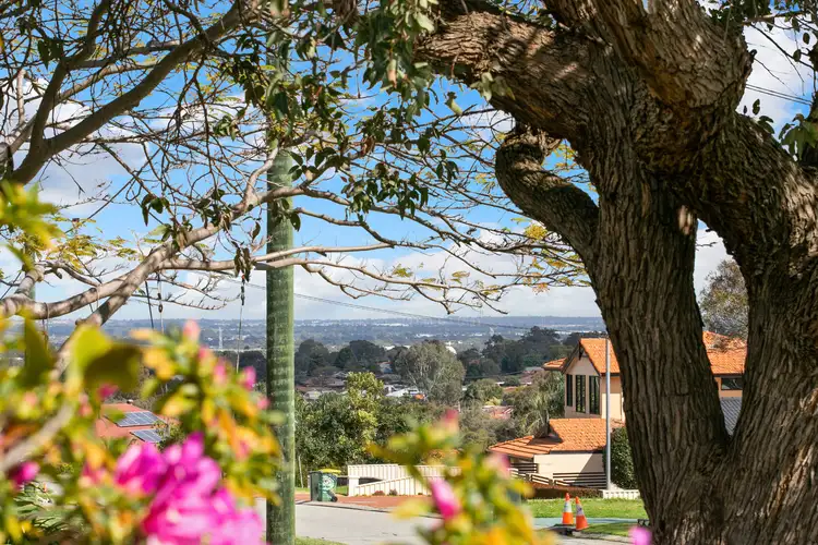 Seventh view of Homely house listing, 14 Bladon Way, Swan View WA 6056