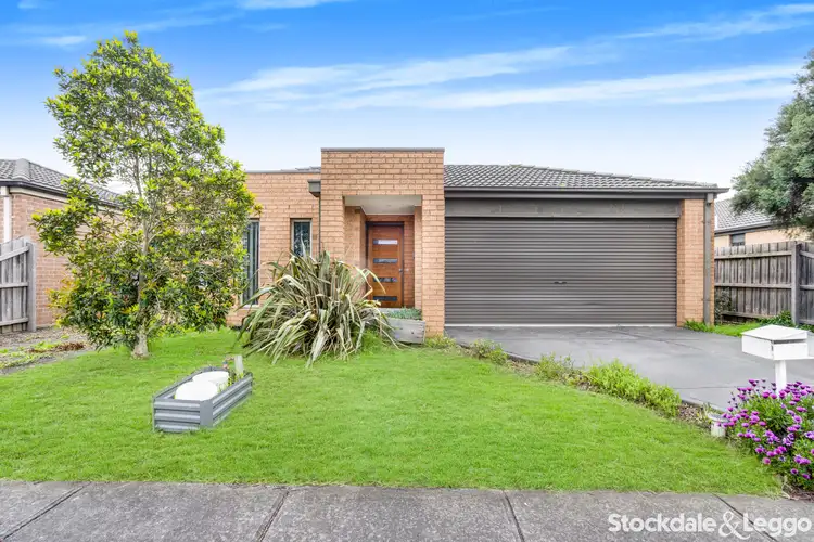 7 Kingsbarn Court, Cranbourne VIC 3977