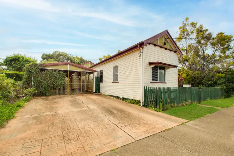 86 Blackstone Road, Silkstone QLD 4304