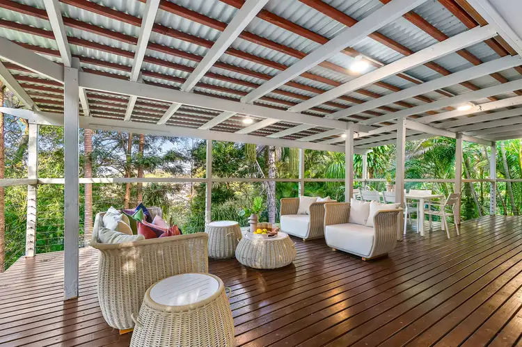 10 Hutton Road, Arana Hills QLD 4054