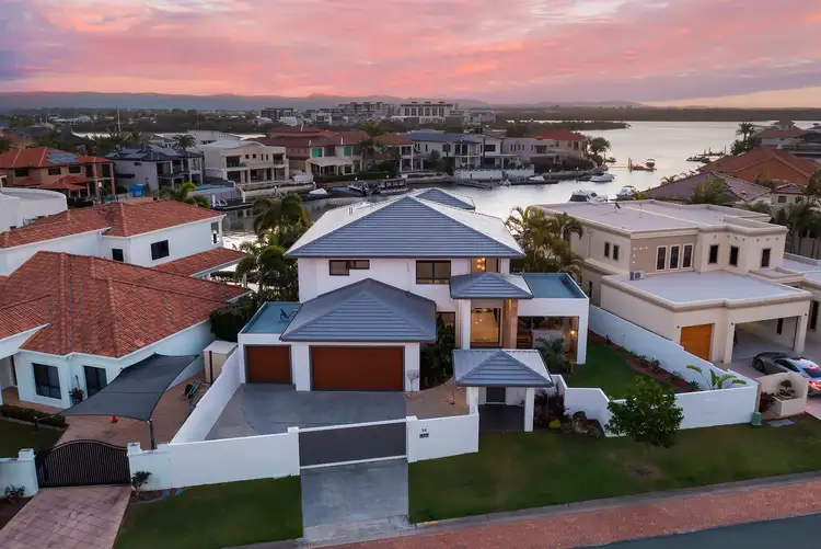 26 The Sovereign Mile, Sovereign Islands QLD 4216