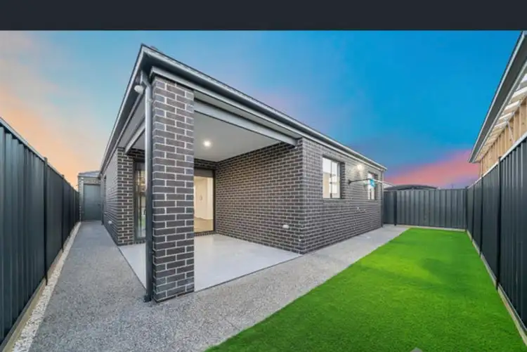 Fifth view of Homely house listing, 40 Cinnamara Circuit, Tarneit VIC 3029