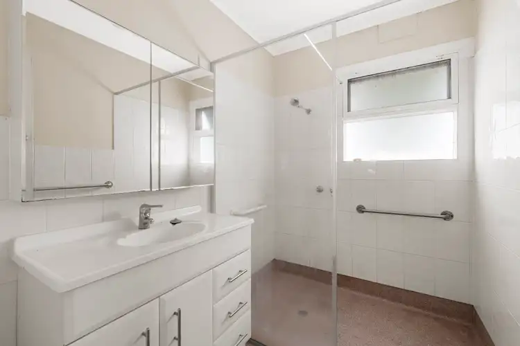 Sixth view of Homely house listing, 24 Drysdale Street, Yallambie VIC 3085