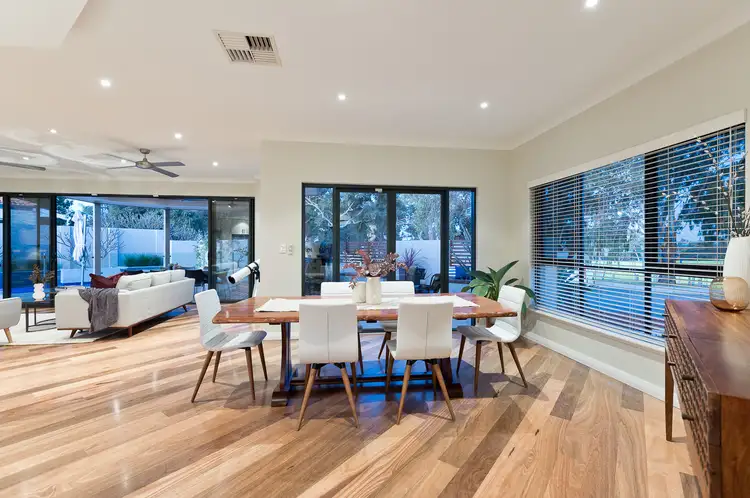 Fifth view of Homely house listing, 2 Platt Court, Booragoon WA 6154