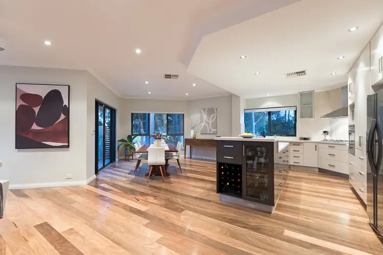 Seventh view of Homely house listing, 2 Platt Court, Booragoon WA 6154