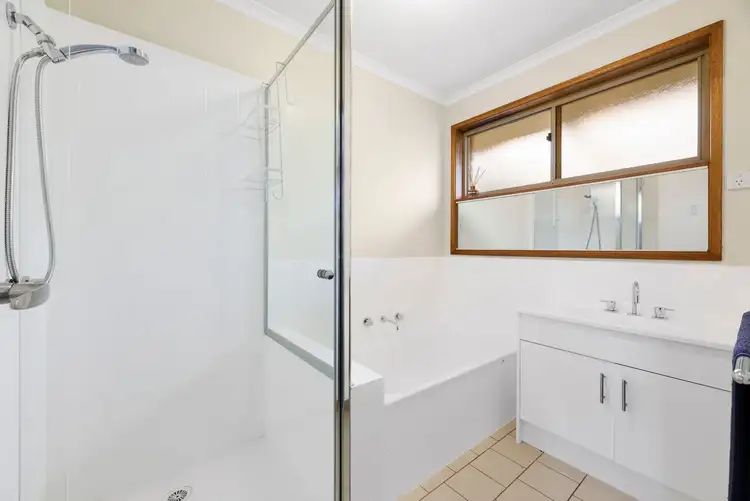 Fifth view of Homely house listing, 2/110 Coppards Road, Whittington VIC 3219