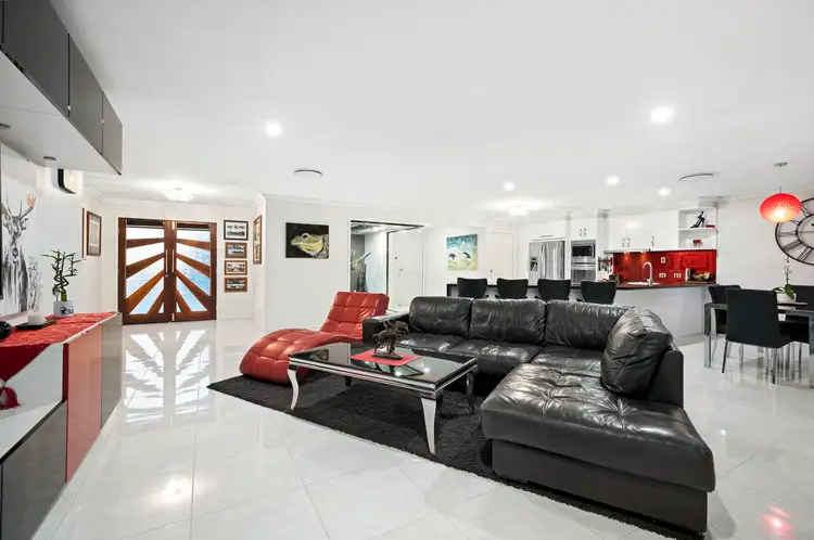 37 Kingston Way, Raceview QLD 4305