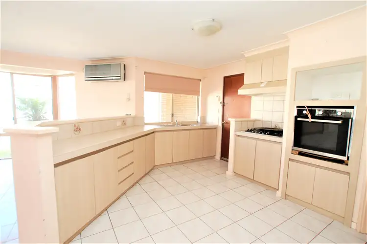 Fifth view of Homely house listing, 130 The Broadview, Landsdale WA 6065