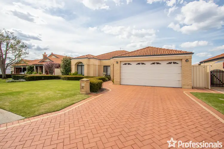Main view of Homely house listing, 6 Longleat Street, Canning Vale WA 6155