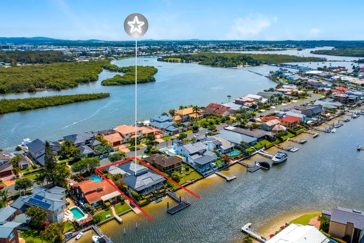 55 Tradewinds Avenue, Paradise Point QLD 4216