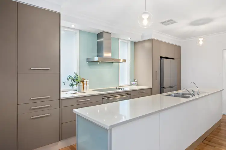Fifth view of Homely house listing, 2 Florida Court, Panorama SA 5041