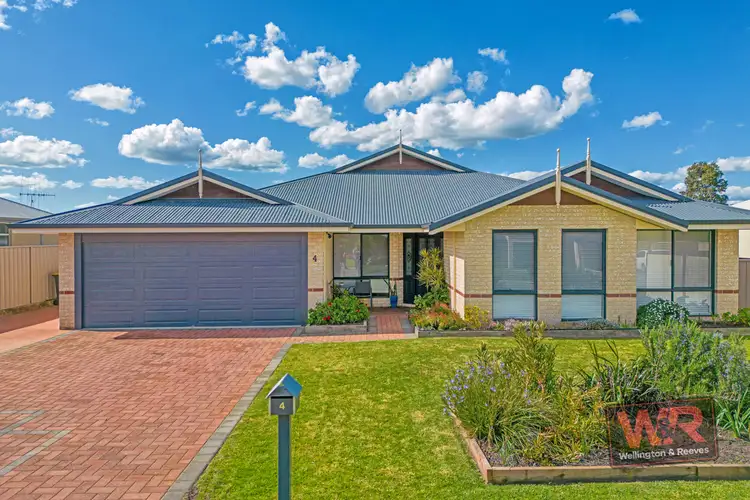 4 Pluto Rise, Mckail WA 6330