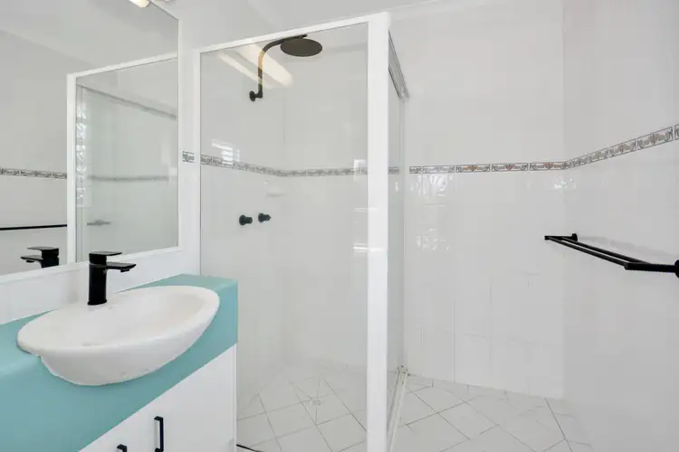 Sixth view of Homely unit listing, 4/51 Eden Avenue, Rainbow Bay QLD 4225