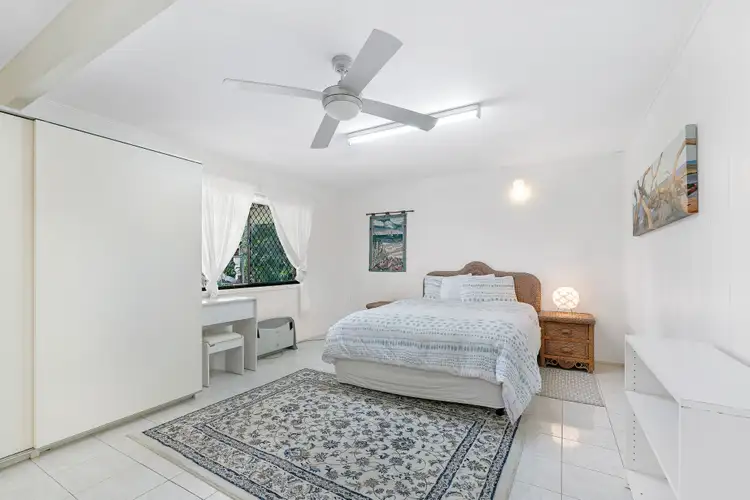 Sixth view of Homely house listing, 17 Donald Avenue, Paradise Point QLD 4216