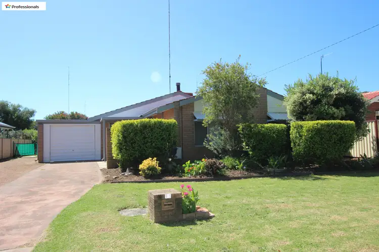 88 Herbert Rd, Harvey WA 6220