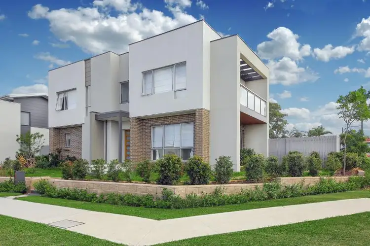 4 GREENVIEW DRIVE