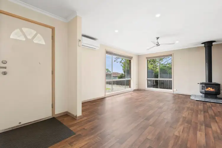 Second view of Homely house listing, 7 Seymour Close, Grovedale VIC 3216