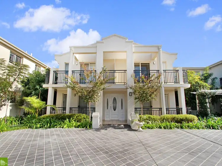 12/16 Coolgardie Street