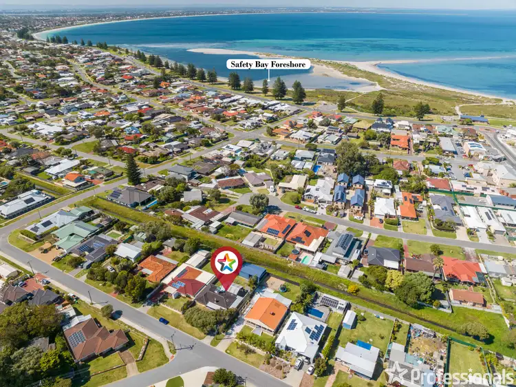 13 Royal Road, Safety Bay WA 6169