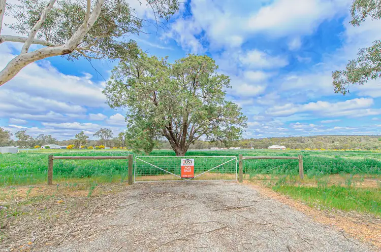 40 Cook Road, Bakers Hill WA 6562