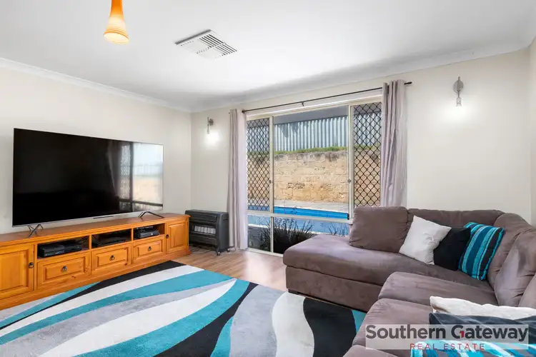 Fourth view of Homely house listing, 9 Liddington Rise, Leda WA 6170